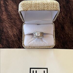 Hyo Silver Elegant Custom Silver Ring with Blue Stones